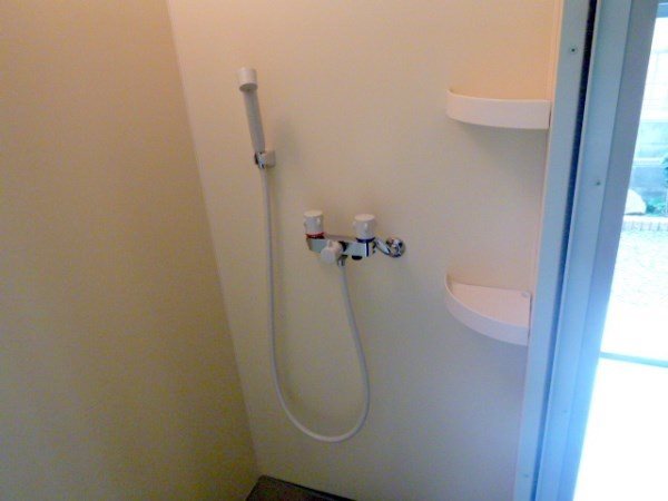 バス・シャワールーム　別室の画像です、ご参考までに
