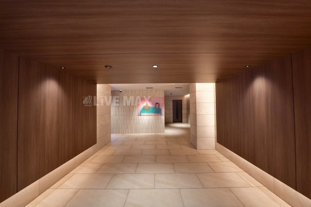 ロビー　※別号室参考写真