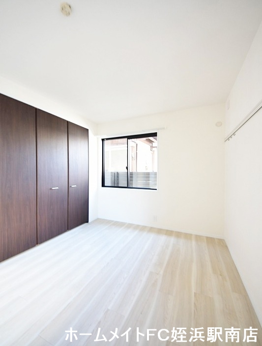 その他　★角部屋二面採光♪★