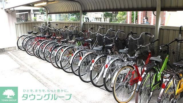 駐車場　★屋根付き駐輪場★