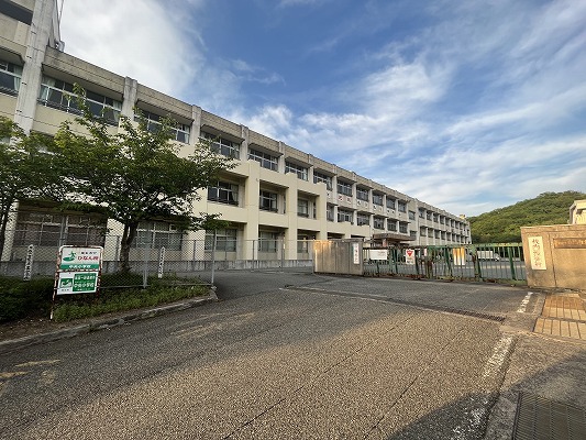 小学校　相生市立小学校中央小学校（小学校）まで1892m