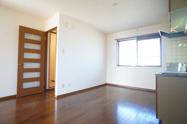 居室・リビング　ご内見可能です！お問い合わせお待ちしております！