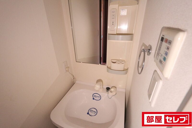 収納　※５０６号室の写真を参照しています