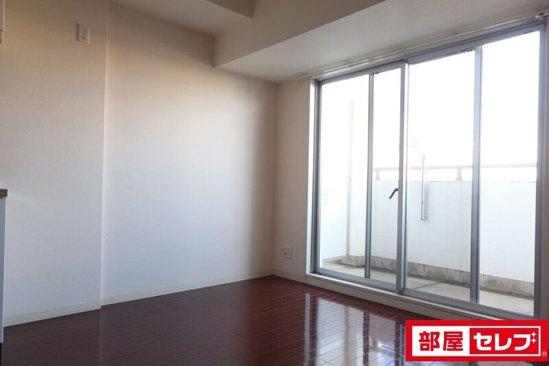 居室・リビング　※５０６号室の写真を参照しています