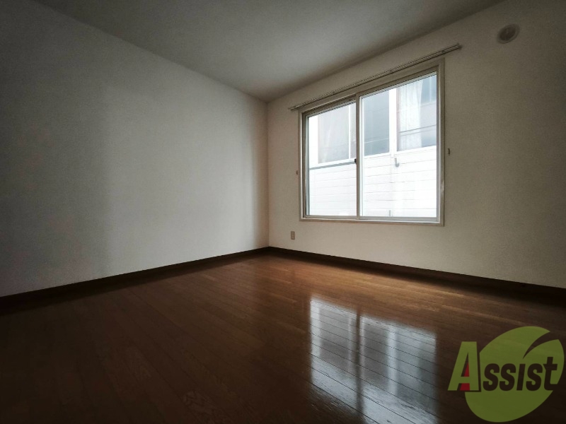 その他部屋・スペース　寝室です。部屋をどう使うかはあなた次第です！