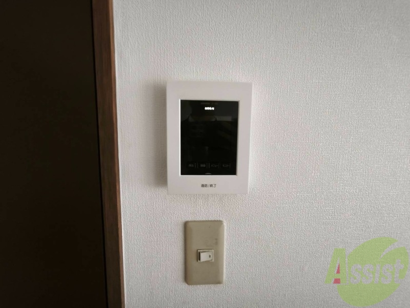 セキュリティ　ＴＶモニター付インターホンです。来客者の顔が見えるので安心！