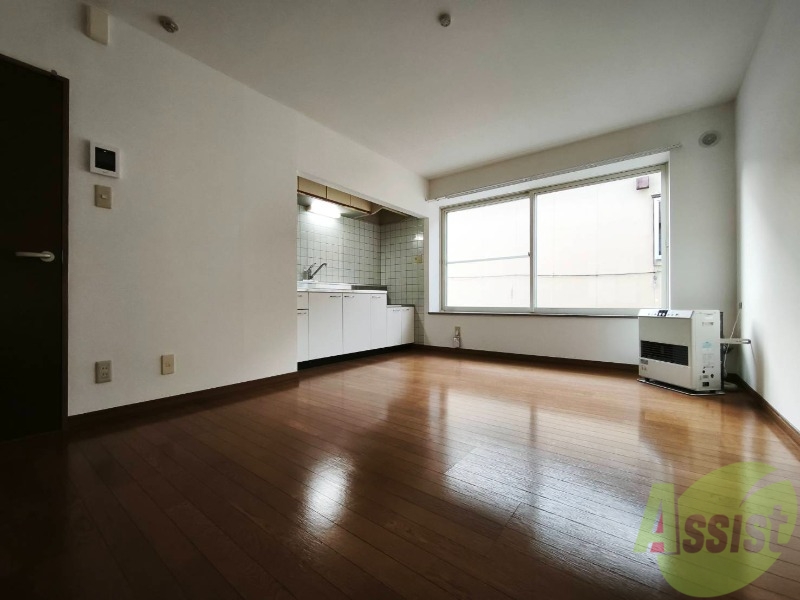 居室・リビング　広々としたリビングですね。使い勝手がよさそうですね！