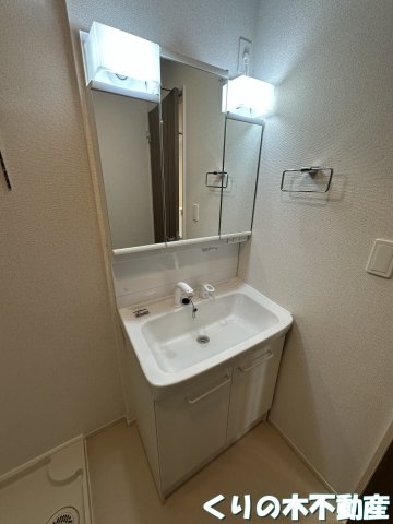 洗面設備　脱衣スペースもあります