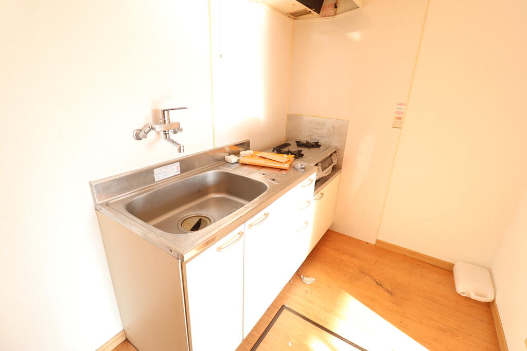 キッチン　キッチンを含めてクリーンアップ中です☆