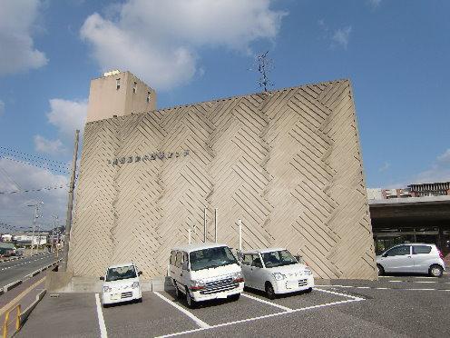 飲食店　ロイヤルホスト 山の田店（飲食店）まで650m