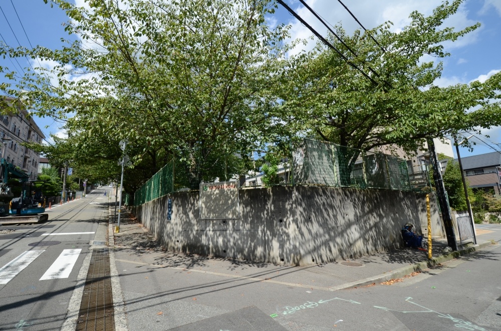 公園　宝松公園（公園）まで714m