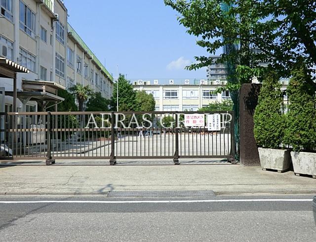 中学校　葛飾区立四ツ木中学校（中学校）まで415m