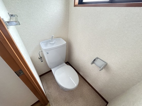 トイレ　※別部屋の写真です