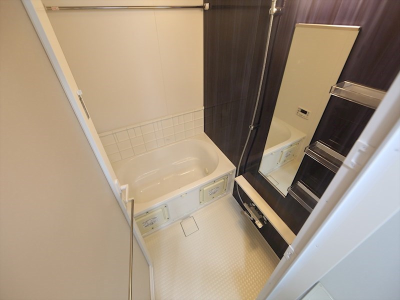 バス・シャワールーム　追い焚き　浴室暖房乾燥機付バスルーム