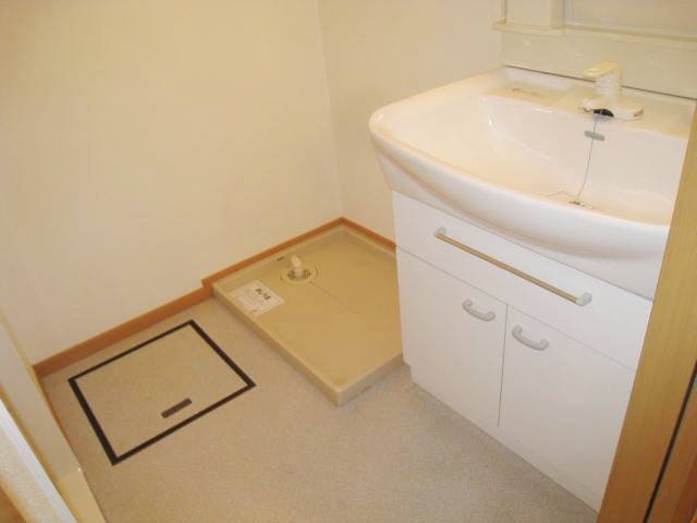 洗面設備　同物件別号室の写真です。