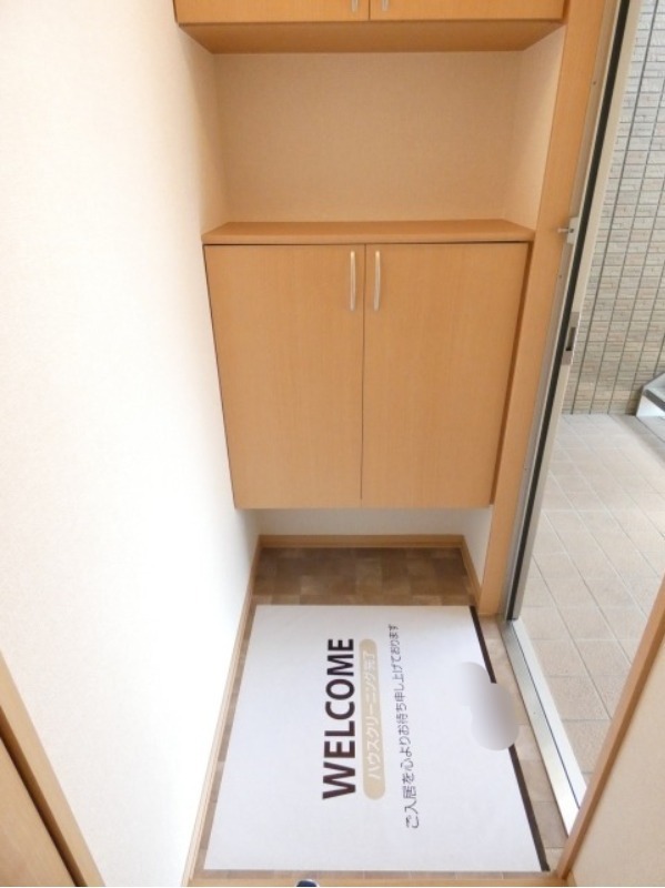 玄関　図面と現状に相違がある場合には現状を優先