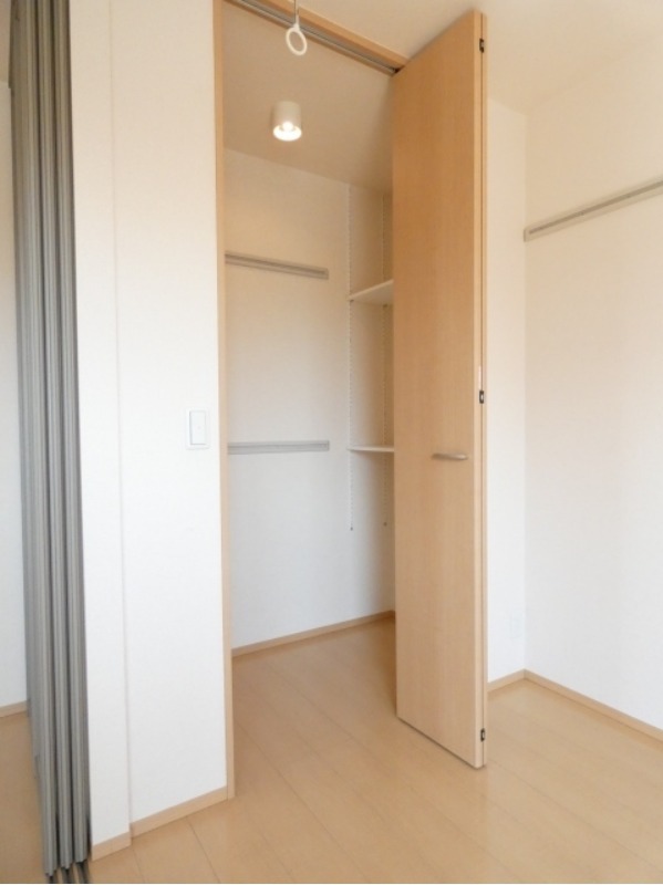 収納　図面と現状に相違がある場合には現状を優先