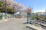 小学校　横浜市立秋葉小学校（小学校）まで1513m