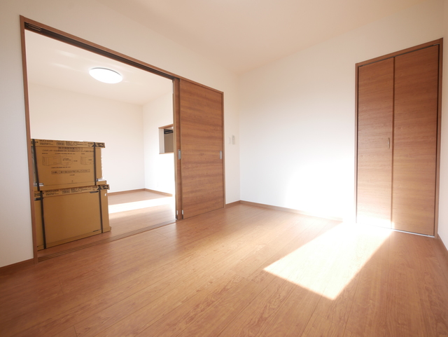 その他部屋・スペース　★明るい洋室で住み心地が良さそうですね★