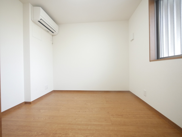 居室・リビング　★エアコン設置済みのお部屋です★