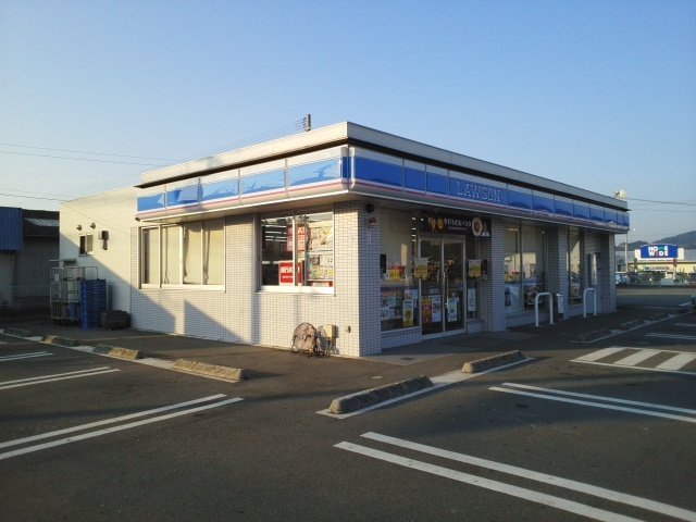 コンビニ　ローソン辺田見店（コンビニ）まで450m