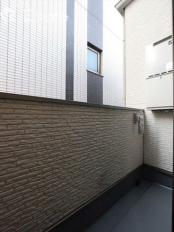 バルコニー　バルコニー