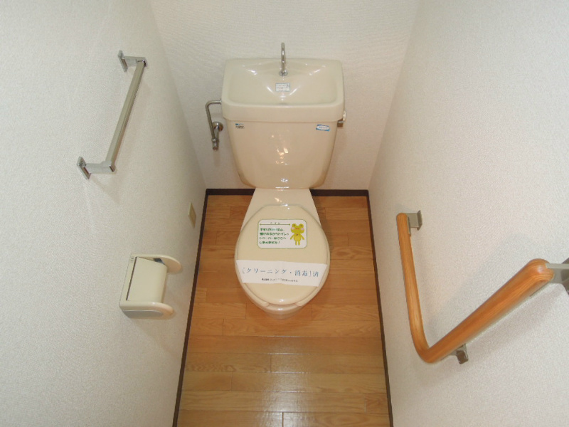 トイレ　別部屋参照