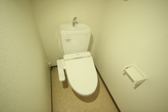 トイレ　※別号室の写真使用