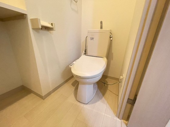 トイレ　※別部屋の写真です