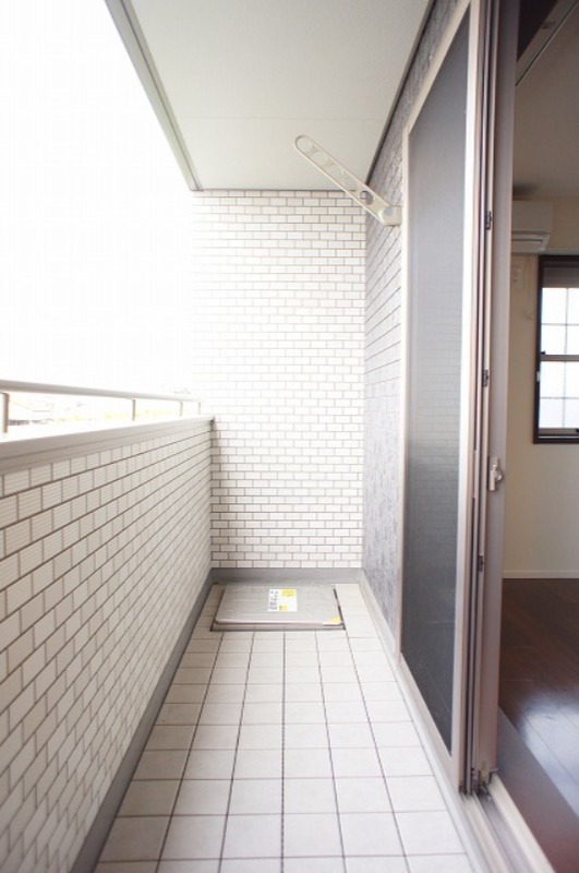 バルコニー　図面と現状に相違がある場合には現状を優先