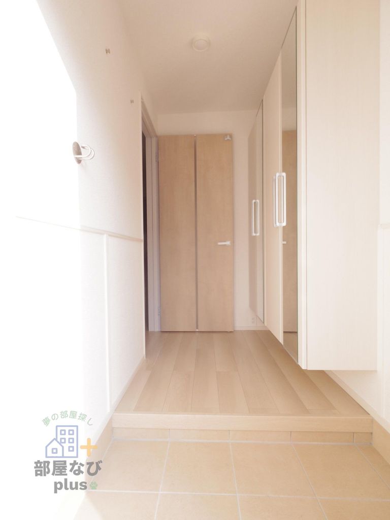 玄関　※同仕様写真です