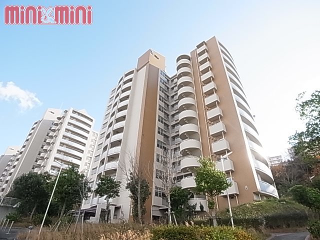 建物外観　緑が多い環境で新生活どうですか？