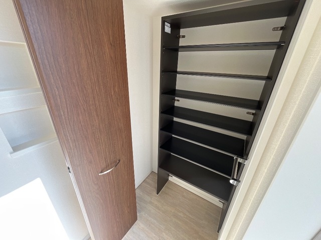 収納　シューズクローク