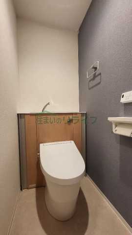 トイレ　別部屋参考写真となります。