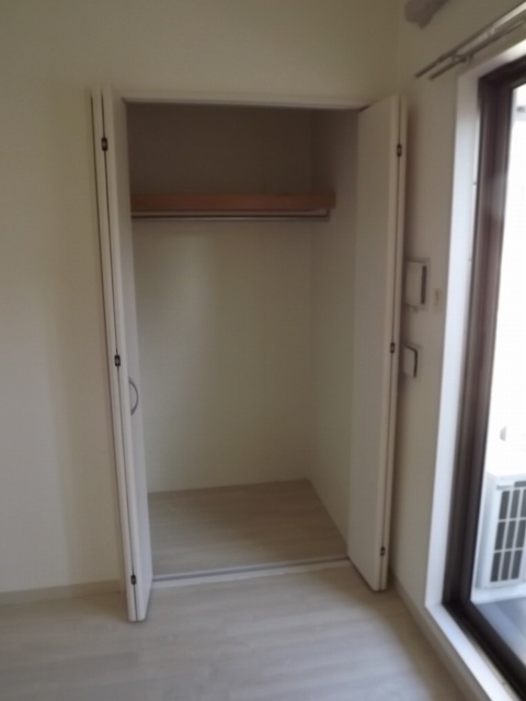 収納　洋室の収納