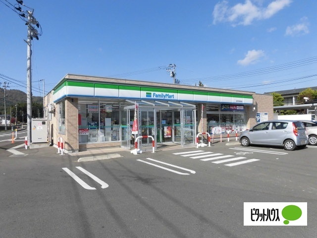 コンビニ　ファミリーマート滝沢市役所前店（コンビニ）まで350m