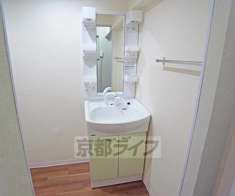 洗面設備　しっかり独立洗面台