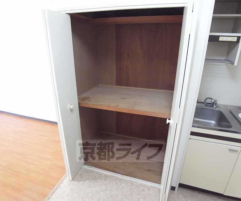 収納　奥行きのある収納です