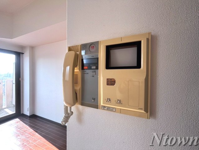 セキュリティ　モニター付きインターフォンです