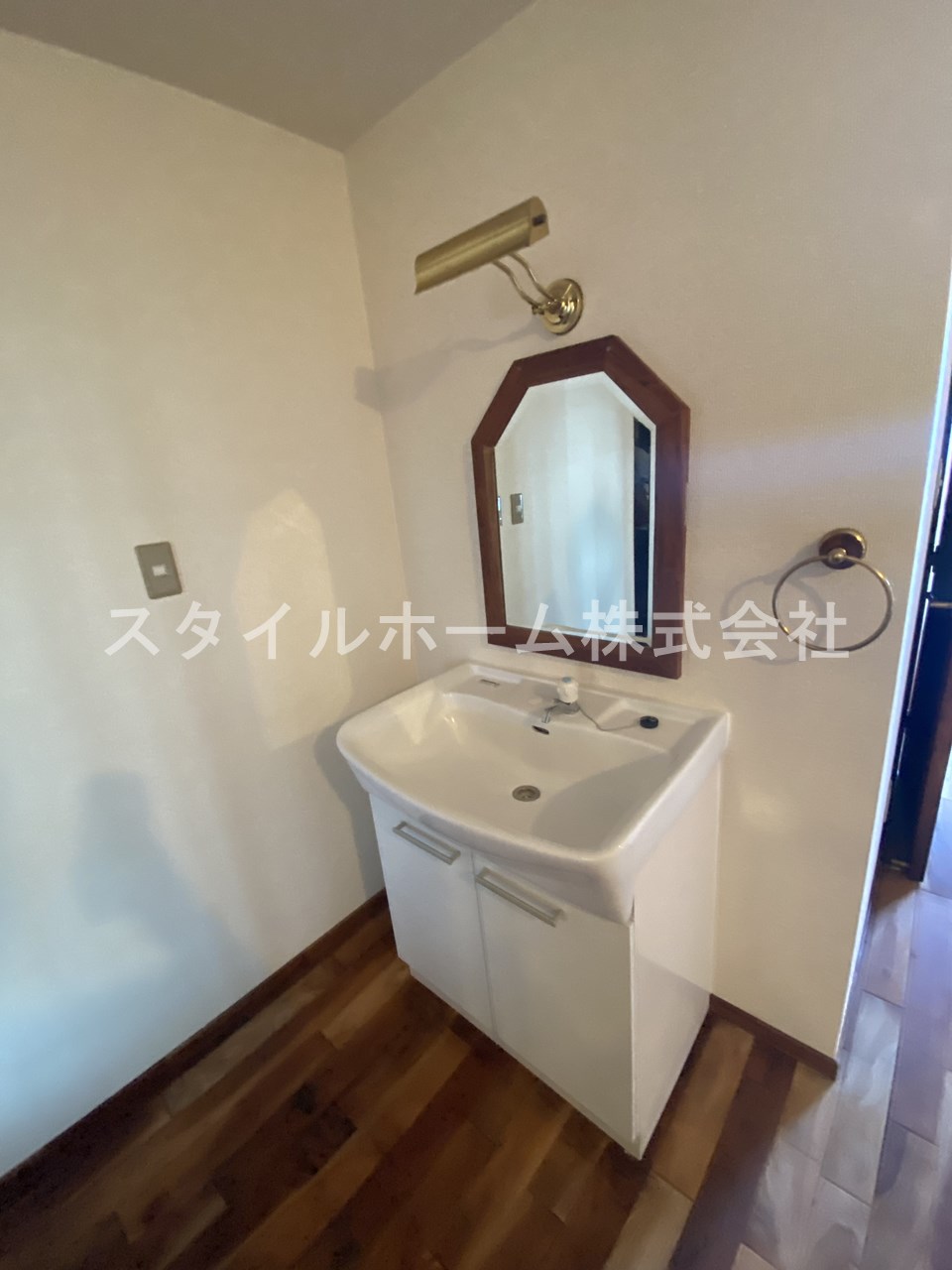 洗面設備　別部屋写真です。