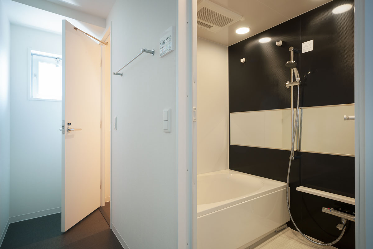 バス・シャワールーム
