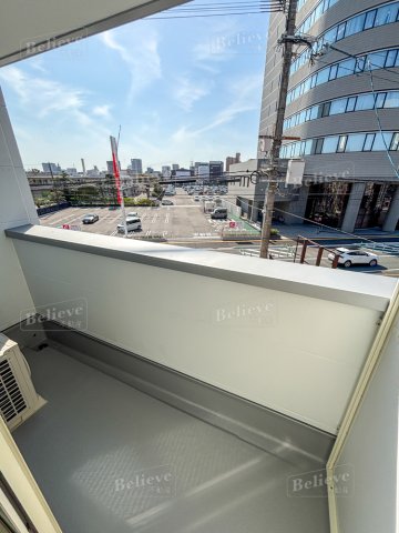 バルコニー　日当たりの良いバルコニー♪