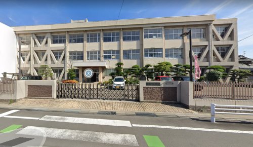 小学校　城南小学校（小学校）まで976m