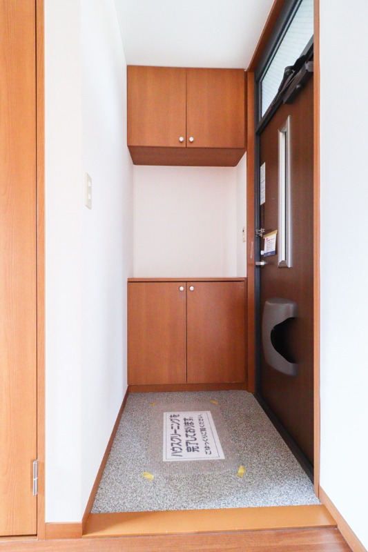 玄関　図面と現状に相違がある場合には現状を優先