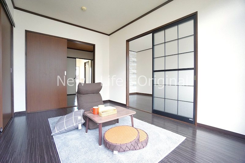 その他部屋・スペース　各洋室に収納スペースがございます☆