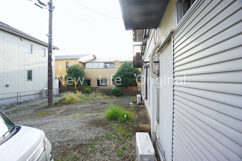 バルコニー　物干しが置けるスペースがございます☆