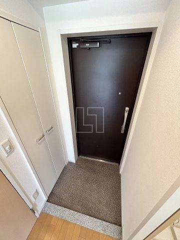 玄関　アリス・マナーガーデン谷町　玄関スペース