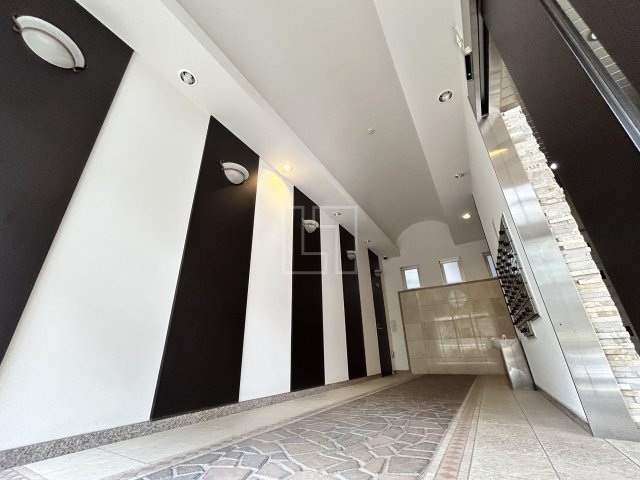 ロビー　アリス・マナーガーデン谷町　ロビー