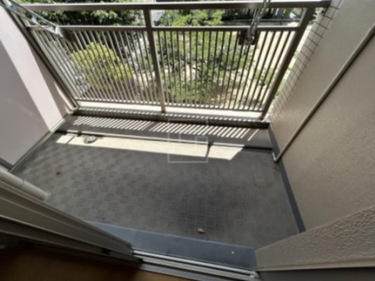 バルコニー　アリス・マナーガーデン谷町　バルコニー