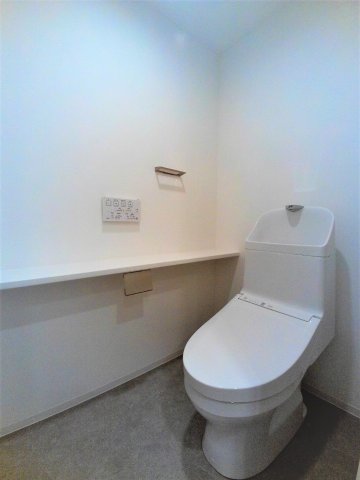 トイレ　【シーフォルム江戸川橋】